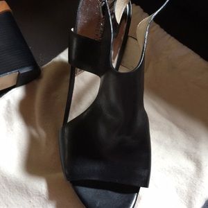 Michael Kors Shoes - MK bulk leather dress shoes! Michael Kors Shoes - MK bulk leather dress shoes!